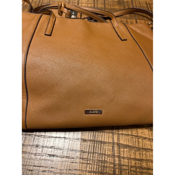 ALDO Tan Polyurethane Tote Wrk Bag Purse Shoulder Strap Neutral Classic Designer - Picture 3 of 12